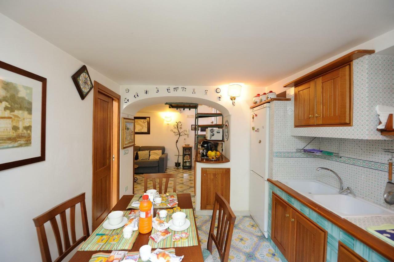 Bed and Breakfast Il Parida Amalfi Exterior foto